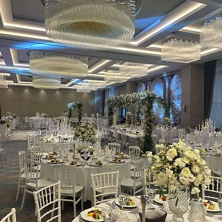 Otel Radisson Blu 5*